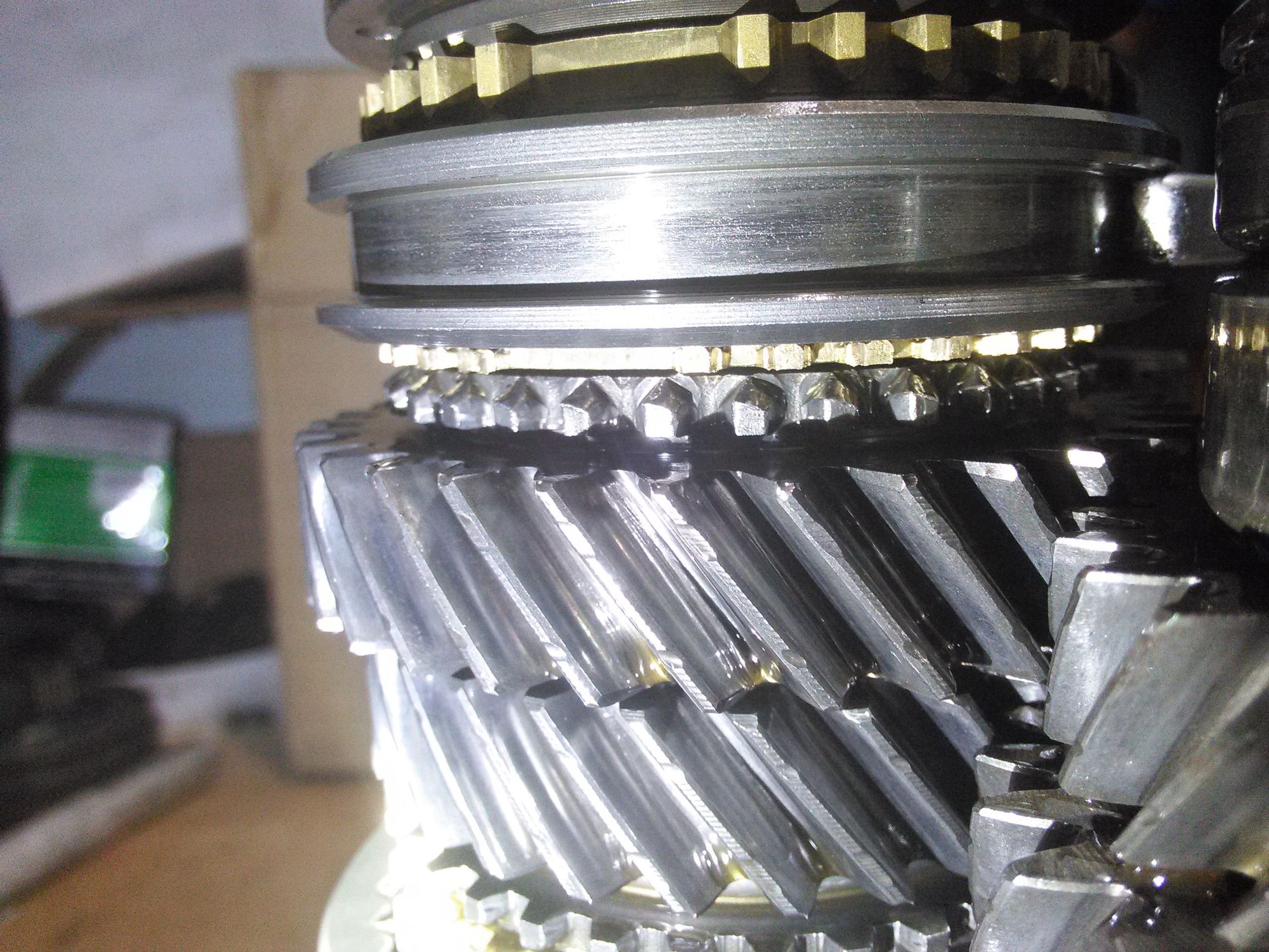 what will cause a 5th gear pop out and but no grinds HondaTech