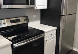 Image of Remington Place Apartments in Schaumburg, IL