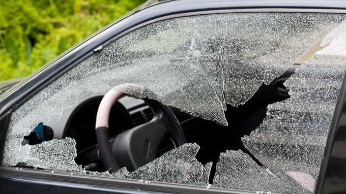 How to Replace a Broken Car Window - CarsDirect