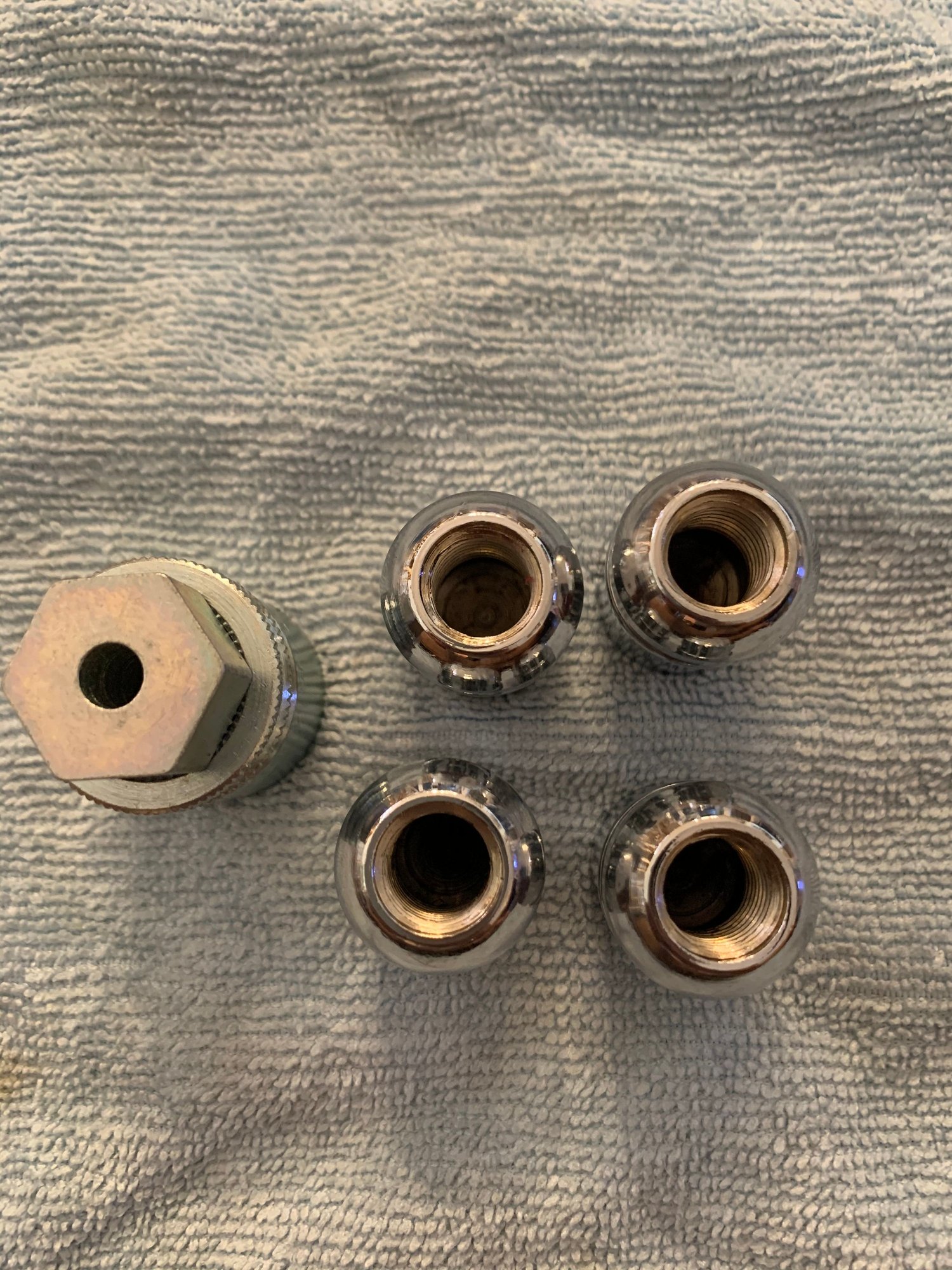 FS OEM Acura wheel locks AcuraZine Acura Enthusiast Community