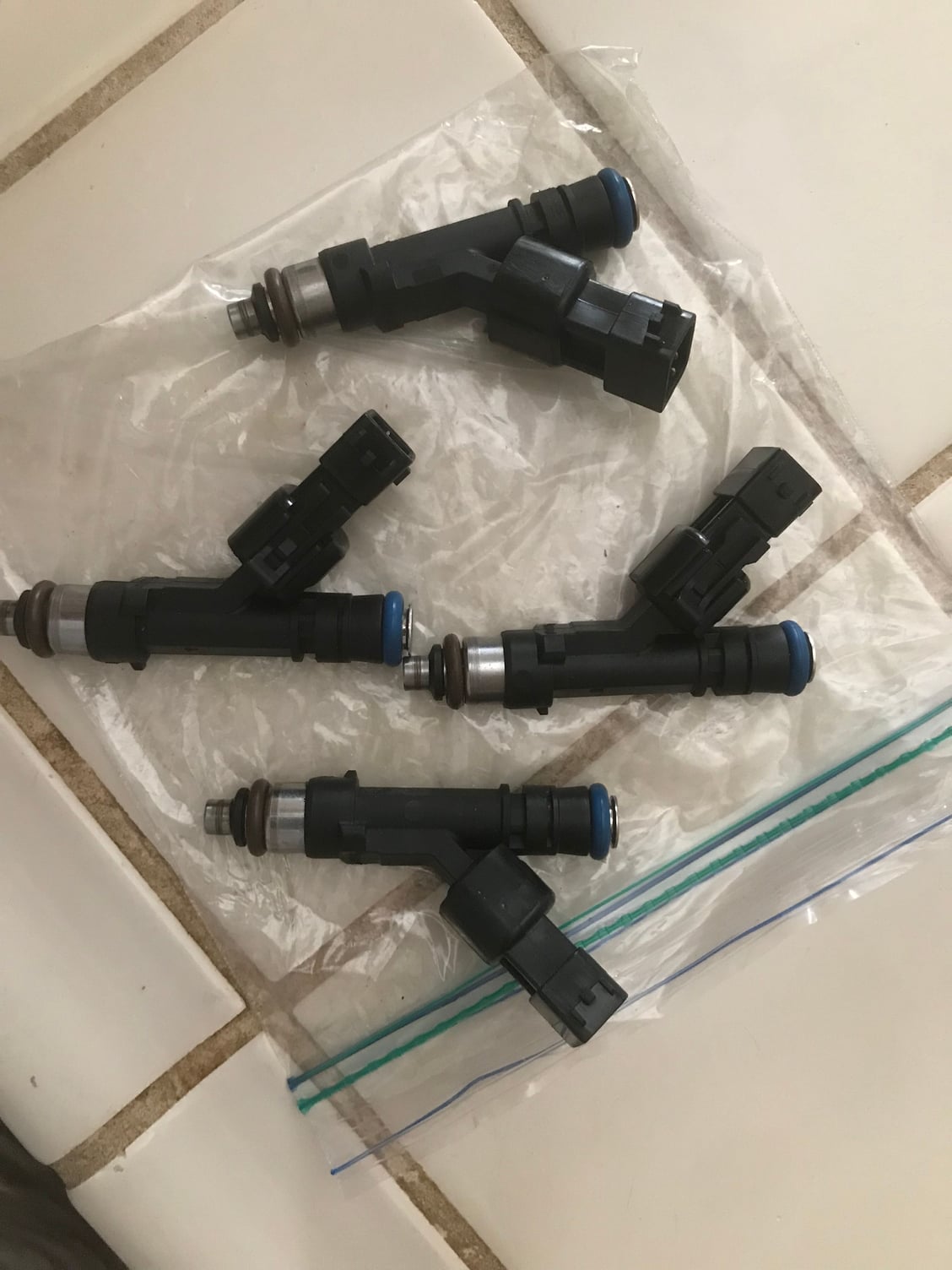 Engine - Intake/Fuel - CLOSED: Bosch ev14 900cc injector with clips - Used - All Years Acura TSX - All Years Acura RSX - All Years Acura RDX - Merced, CA 95341, United States