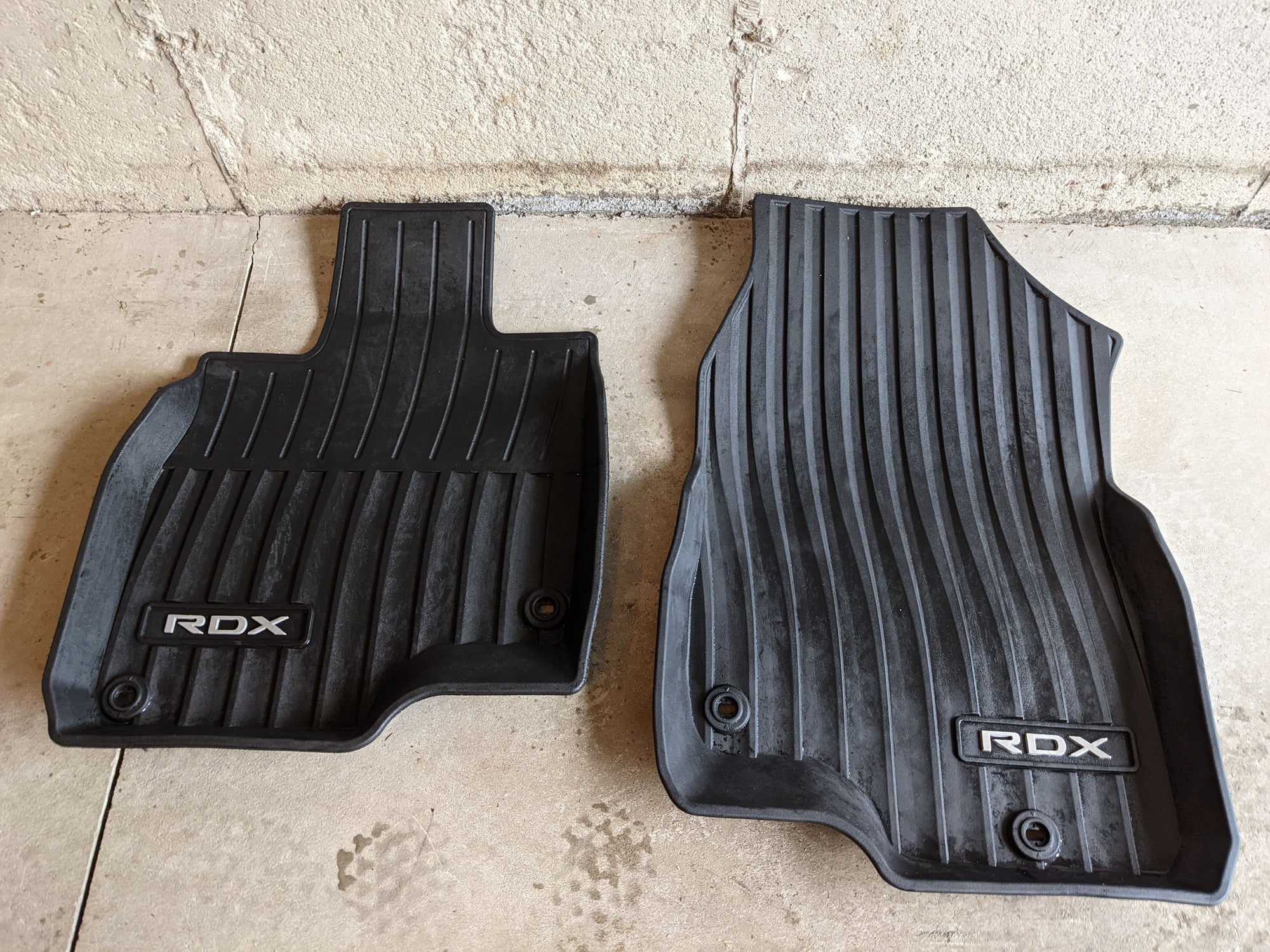 Interior/Upholstery - FS: 2019 - 2021 Acura RDX All-season floor and cargo mats (OEM) - Used - 2019 to 2021 Acura RDX - Kitchener, ON N2R0A7, Canada