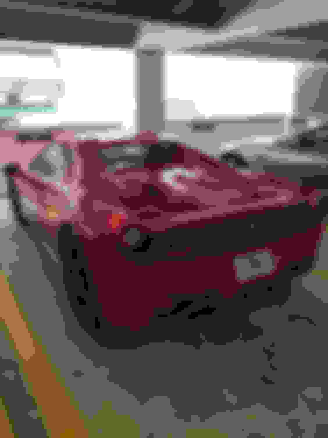 Video: Wild-Ass, Flame-Spitting Ferrari F40 – News – Car and Driver