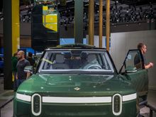 RIVIAN SUV