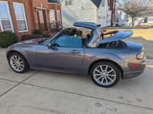 The NC Miata w/Retractable Hard Top was a great runabout. I miss the 6-speed manual. Gent from Nashville came down to Atlanta with his Tundra and car trailer to take it to a new home.