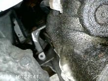 endoscope of oil stain at far end of inner tie rod
