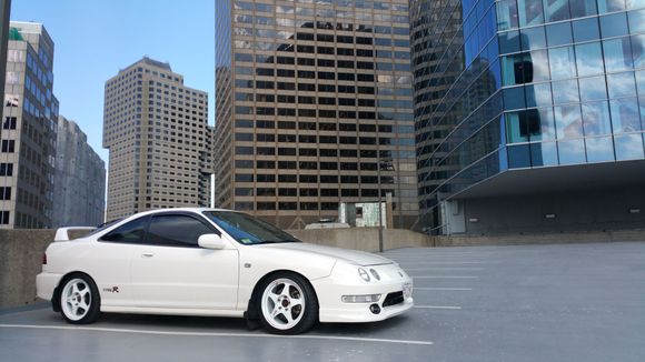 2000 integra type r. Roof top shot. Audio by myself.