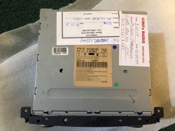 Acura TL Type S Radio, red lights top