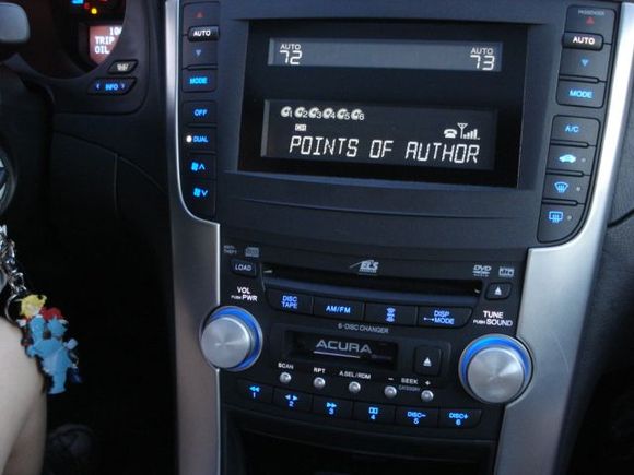 Blue and white button illumination with white indicator lights. The HON2 adapter allows full text display and steering wheel control from an I-pod through the XM controls.