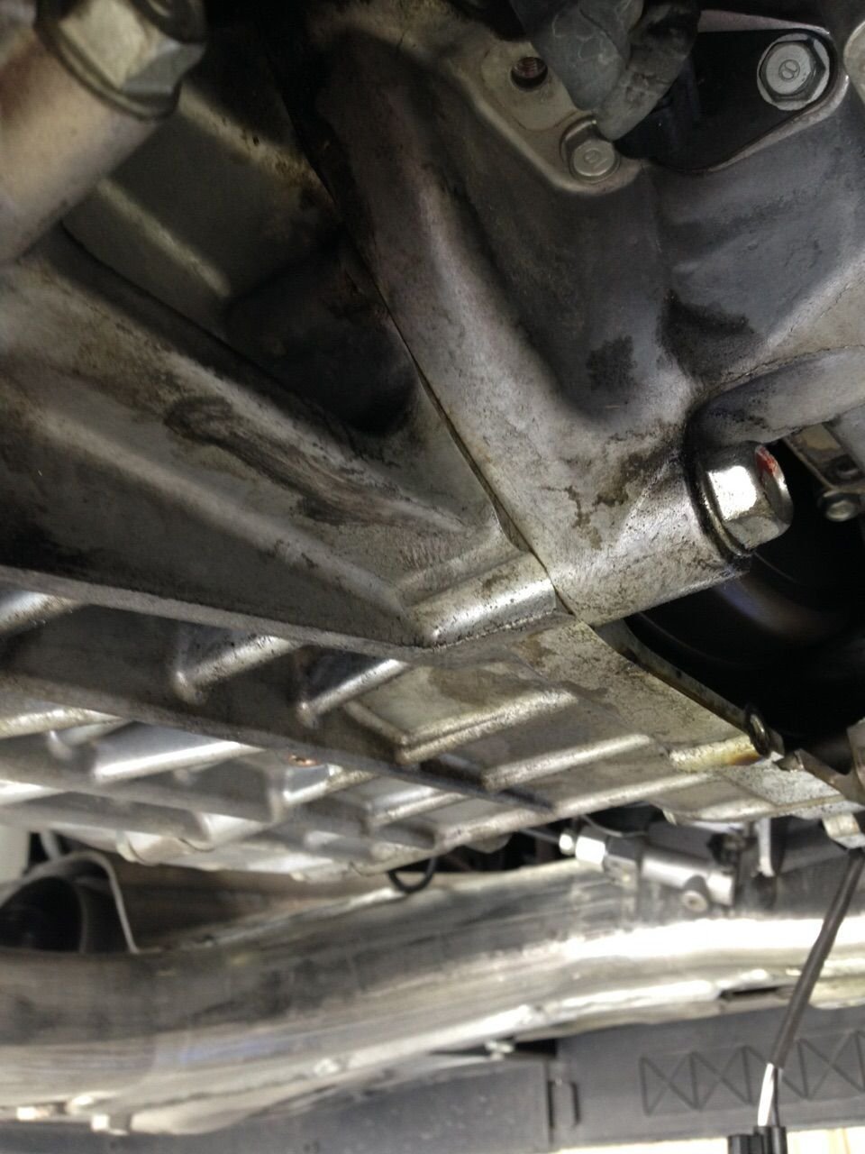 2010 TL 6MT Rear Main Seal leak AcuraZine Acura Enthusiast Community