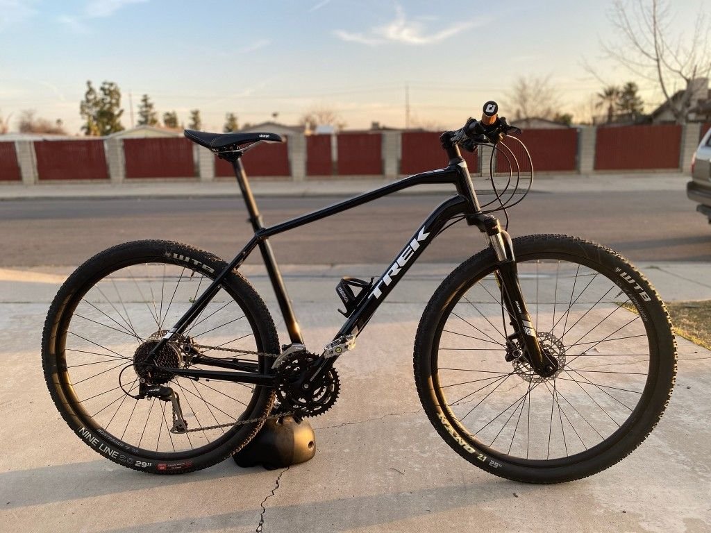 trek ds 4 2023