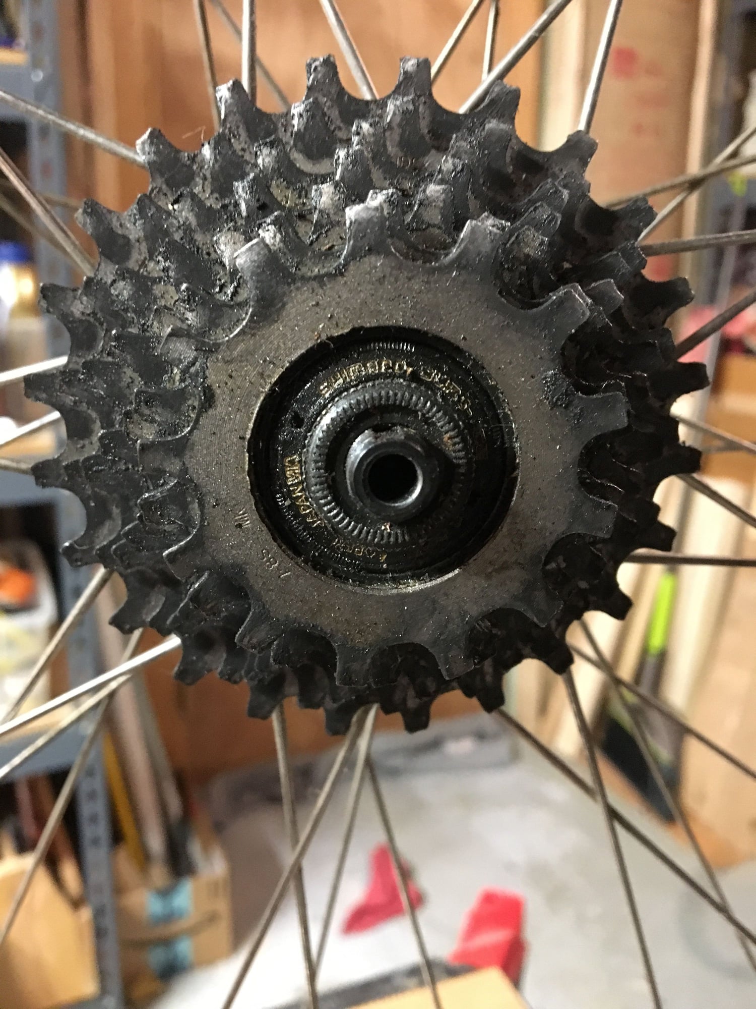 removing freewheel hub