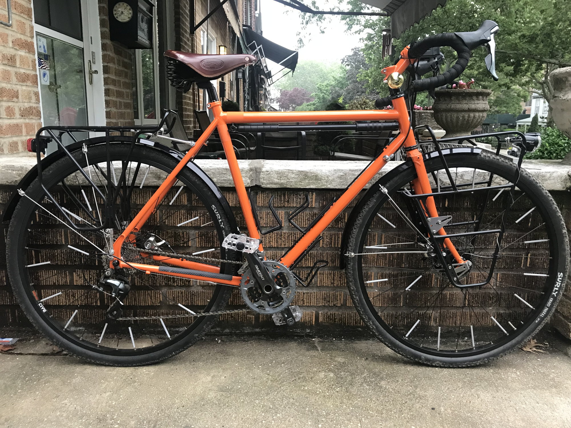 surly disc trucker 56cm