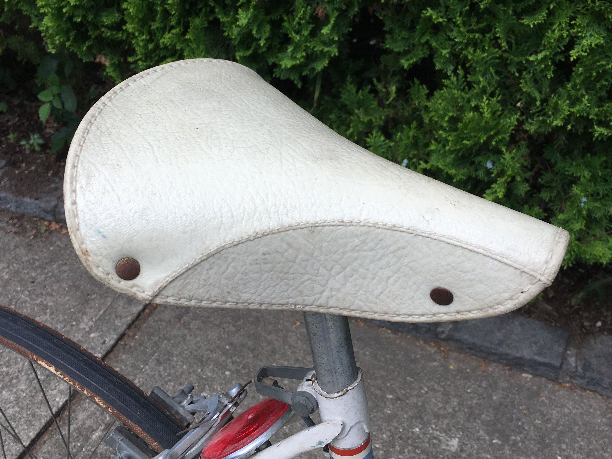 PRYMA VINTAGE ANCIEN Velo Course Selle Cuir Leather Bicycle Saddle EUR 35,00 - FR PRYMA VINTAGE ANCIEN Velo Course Selle Cuir Leather Bicycle Saddle EUR 35,00 - FR