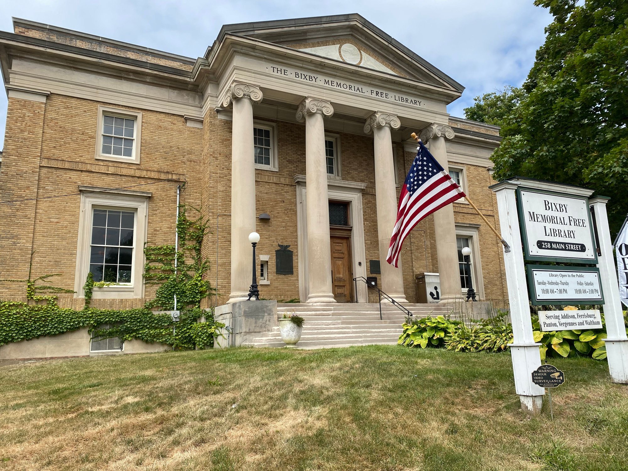 I BRAKE FOR LIBRARIES visual data 5