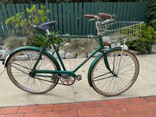 I found this sort of Lenton Green fence in the  Carrol Park neighborhood and wanted to get a pic of the new '58.