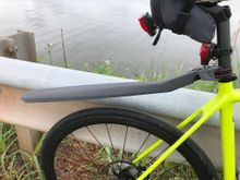 I love the removable fender. I was ready for the rain!