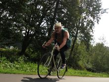 Empty, rural, paved bike trails in the sun = YUMMM