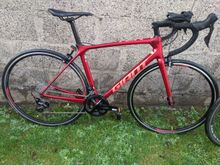 1800 euro Giant TCR 2 advanced. Carbon, tubeless, 105, nice and smooth.