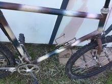 Dual water bottles braze ons both on bottom tube.