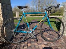 I got this Serotta for $100. I've known about this bike and admired it for a decade as I rode by the house it was at often and saw it hanging up on the wall in the garage. The original owner unfortunately had succumbed    