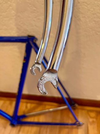 Colnago fork ends (not Campy, like the dropouts)