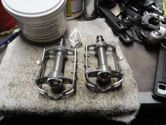 Both sides done and ready for more miles. Extra clip bolts for plastic bodied clips. 