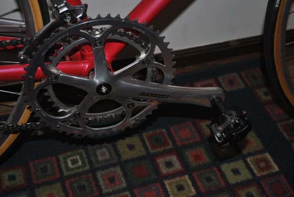 I finally solved the crank issue with a Miche BB I had bought years ago for the Stronglight crank I put on the Batavus.  
