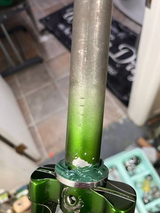 M711 on steerer tube