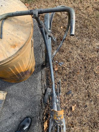 This one is shot straight down the seat tube.  Notice the curve to the left of the frame, with about a 15 degree lean to the left on the steerer tube?