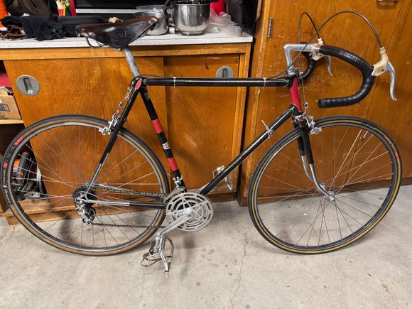 Good looking bike. The OG Record stem came with a shim making this Cinelli slide right in this steerer. 