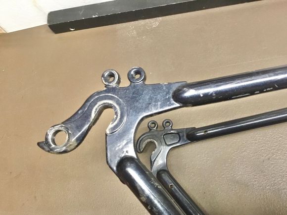Double Eyelets front and rear
