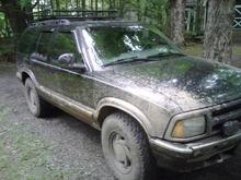 after trail  got my saffari backet and lights but those are goin in the back  nd i got kc daylighters for the front