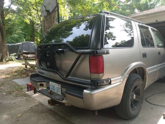 Had to cut the side bumper to fit the lower hinge