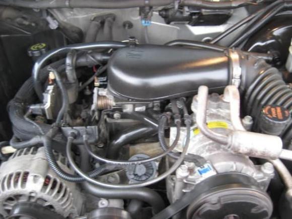 Very clean under hood w/4.3 Vortec