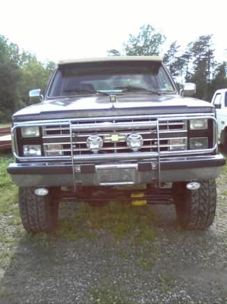 1986 K5 Blazer, 8inch lift, 35inch tires on 15in rims, Its got a new 305 and a 4 barrel carburetor, rebuilt automatic transmission, and dual flowmaster exhaust.