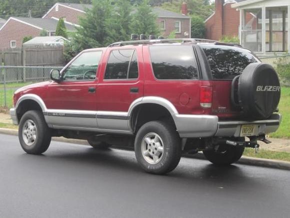 2 inch Body Lift, Shackles and TBars.....Stock Wheels and Tires