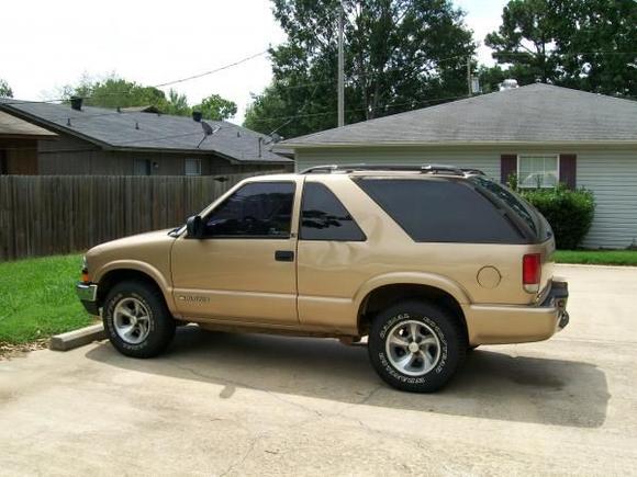 Driver side of my 2000 Chevy Blazer LS