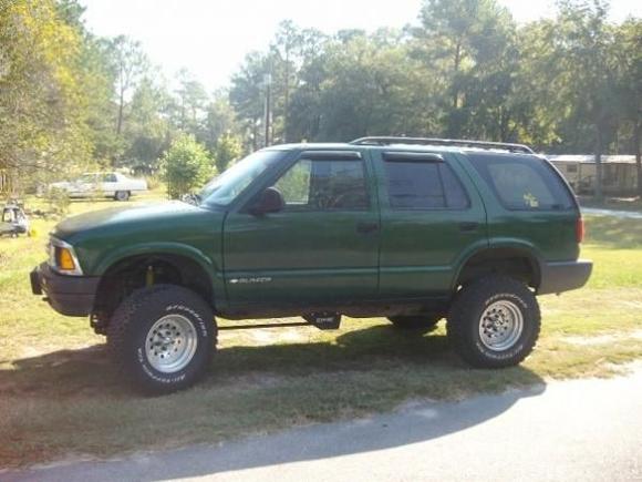 Bought it completly bone stock, this is her with the six inch super lift on it with 32s