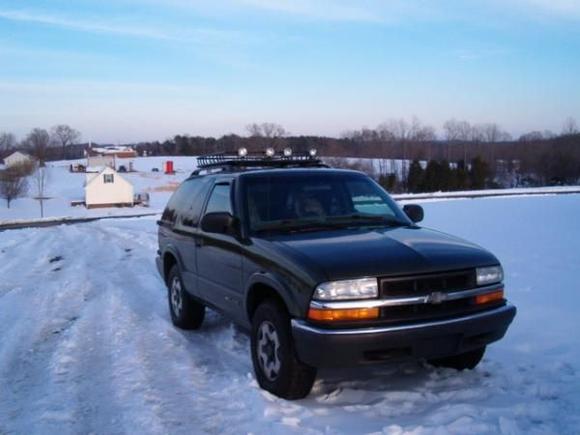 stock except roof rack soon to be lifted with 31 10.50 15 maxxis buckshot xmt's and 2wd 1st gen 5 star wheels bull bar etc.