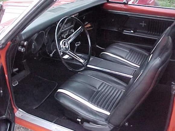 RS interior