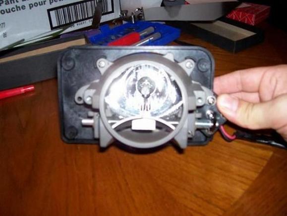bi-xenon projector high beam position