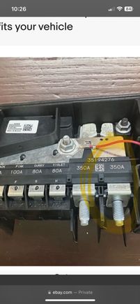 The one I circled is the one that doesn’t have any power I’m thinking this is the one connected to the starter is it?