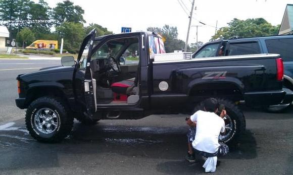 cleaning car wash