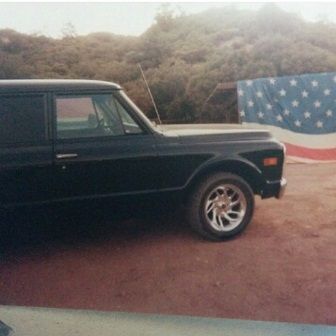 my 1970 Suburban in Cali when i owned it before, this is after i painted it and restored it in 1996