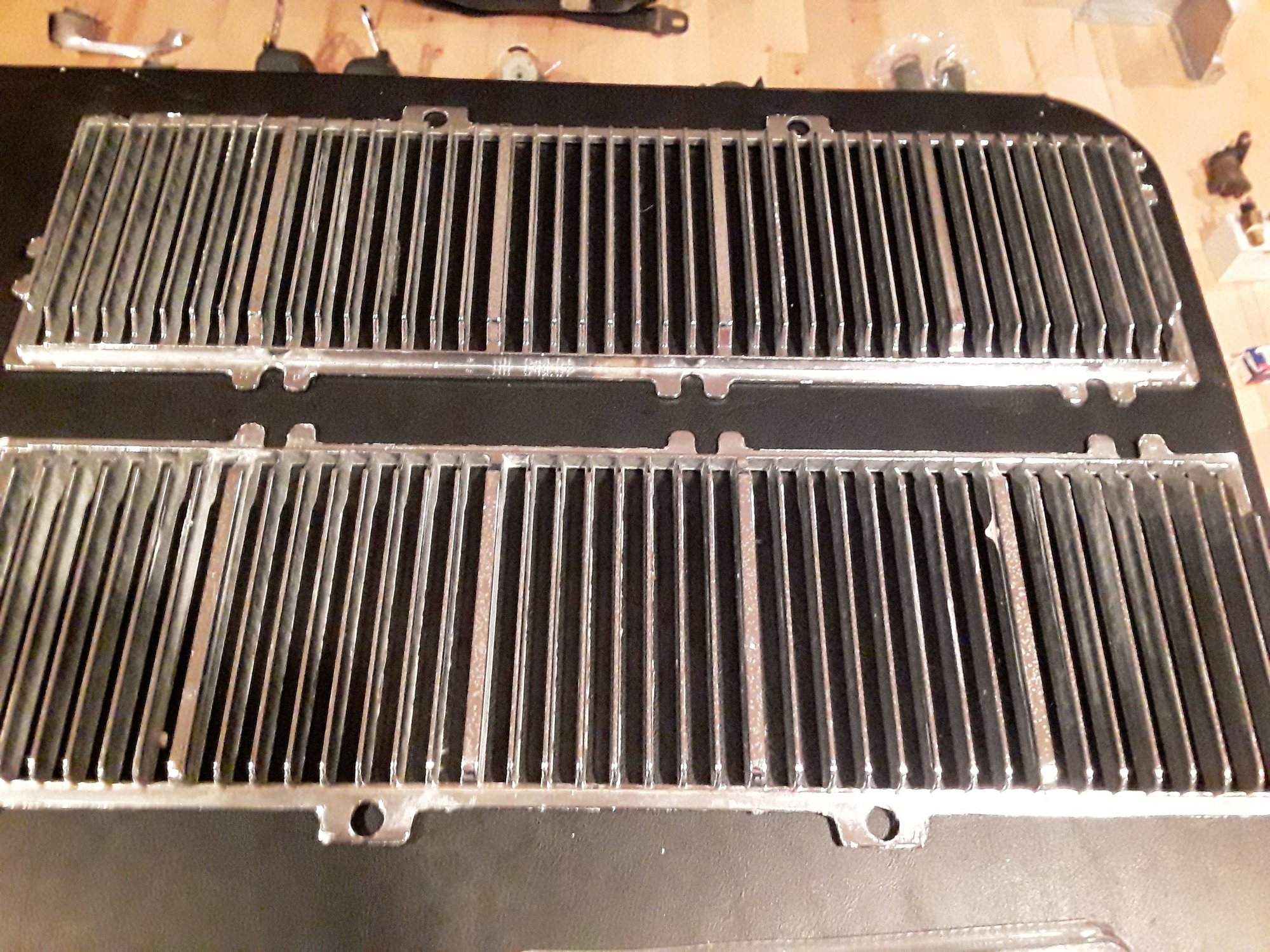 69 HOOD VENT LOUVERS SLIGHT PITTING$40