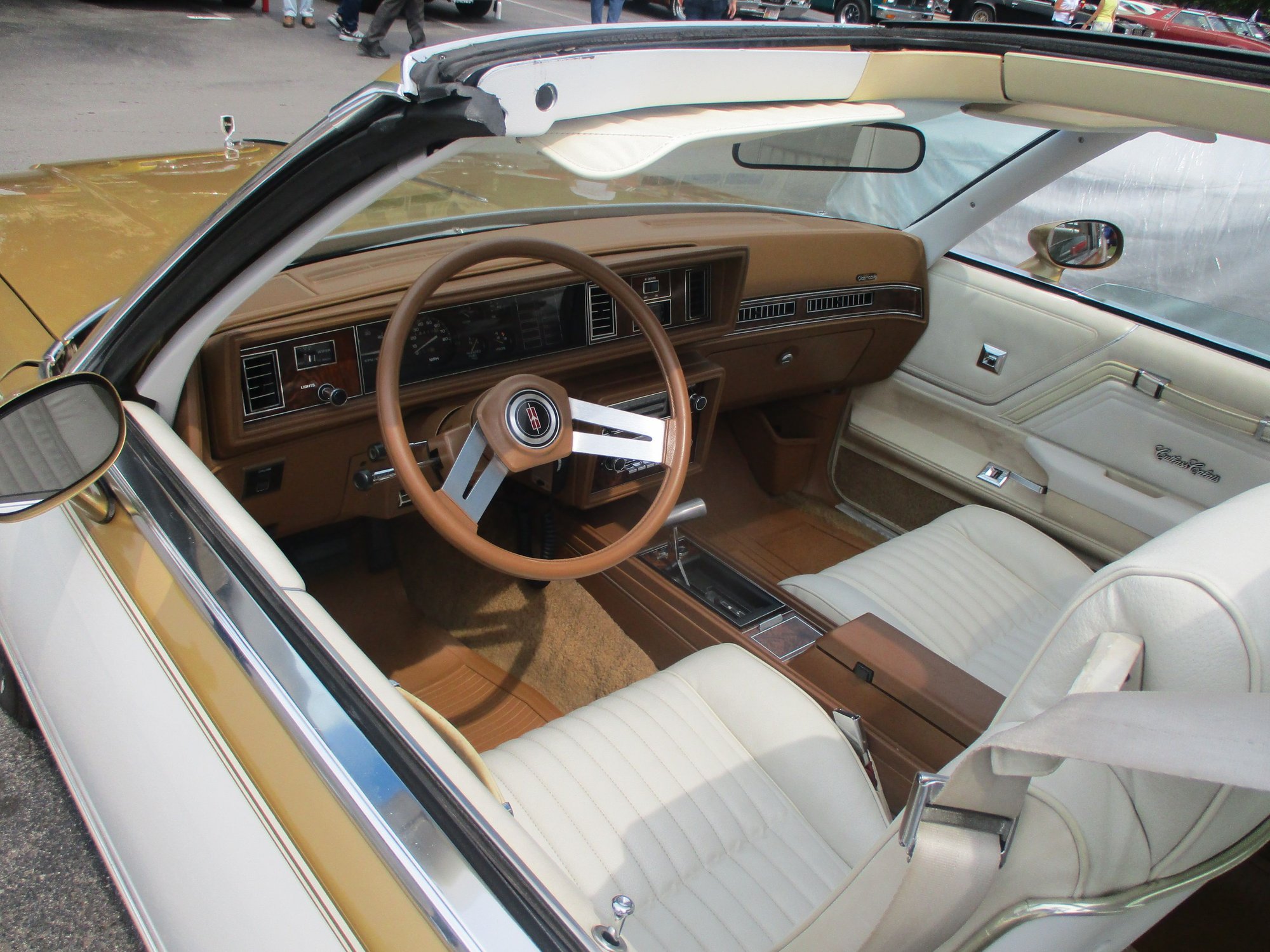 The yellowed interior panels have since been re-dyed their correct white. The remaining panels from the b-pillars on back will be re-done later this year. 