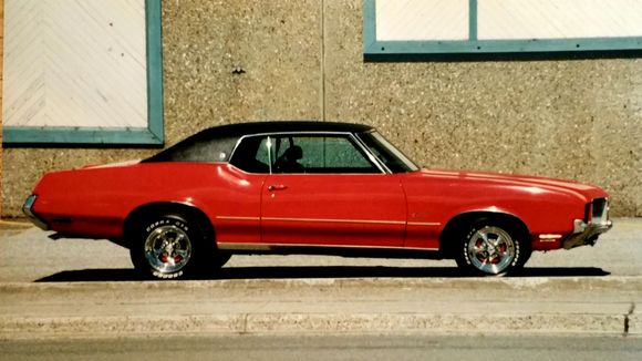 This was my last Cutlass,  another 1972.
Had the Hurst Dual Gate.