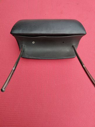 OEM Cutlass 442 Bucket seat headrest. BLACK.
Really nice condition. No cracks. Firm but pliable.
$125