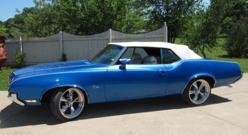 Sweet Candy Blue Cutlass